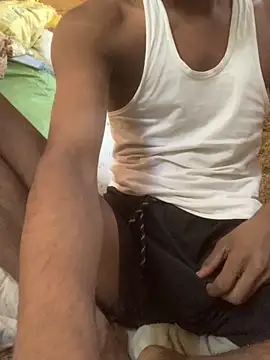 uniquesexyboy5689 online show from November 10, 2025, 10:14 am