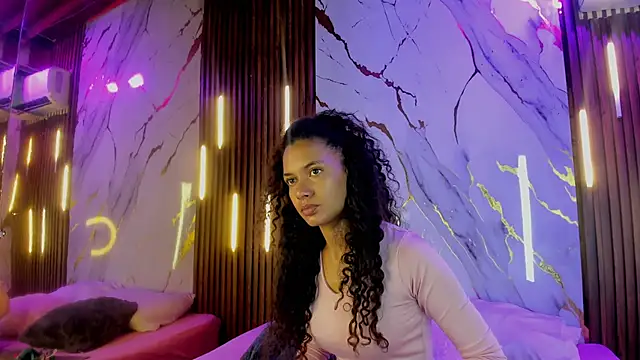 VictoriaDuart online show from September 28, 2025, 7:41 pm