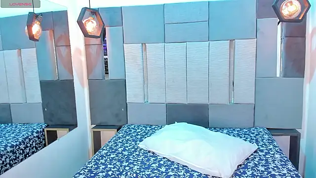 VictoriaDuart online show from February 9, 2026, 8:13 pm