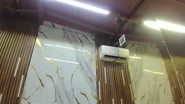 VictoriaDuart online show from March 15, 2026, 7:31 pm