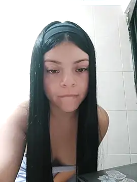 LunaJacobs online show from November 1, 2025, 10:45 pm