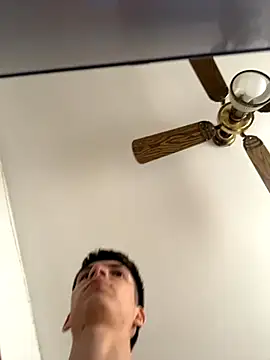 Snapshot of Luck__090 chatting on September 8, 2025, 4:39 pm Luck 090 online show from September 8, 2025, 4:39 pm