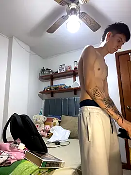 Snapshot of Luck__090 chatting on September 12, 2025, 2:33 am Luck 090 online show from September 12, 2025, 2:33 am