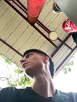 Snapshot of Luck__090 chatting on September 22, 2025, 7:05 pm Luck 090 online show from September 22, 2025, 7:05 pm