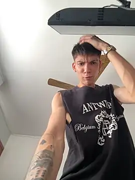 Snapshot of Luck__090 chatting on October 10, 2025, 5:01 pm Luck 090 online show from October 10, 2025, 5:01 pm