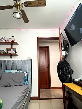 Snapshot of Luck__090 chatting on October 16, 2025, 7:37 pm Luck 090 online show from October 16, 2025, 7:37 pm