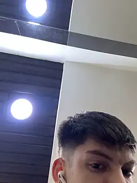 Snapshot of Luck__090 chatting on November 9, 2025, 7:01 pm Luck 090 online show from November 9, 2025, 7:01 pm