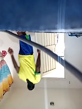 Snapshot of MackMacKenzie chatting on September 11, 2025, 9:48 pm MackMacKenzie online show from September 11, 2025, 9:48 pm