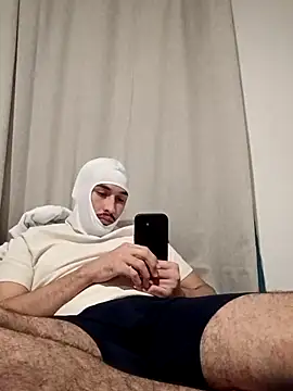 Snapshot of Jadriel23 chatting on September 30, 2025, 5:01 am Jadriel23 online show from September 30, 2025, 5:01 am