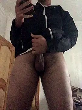 FlungBergenia online show from January 10, 2026, 1:13 pm