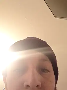 HotRolo online show from October 28, 2025, 7:34 am