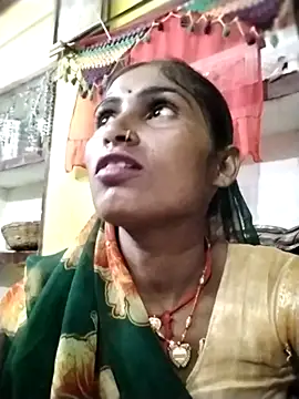Snapshot of Susila_ji chatting on October 7, 2025, 2:03 pm Susila ji online show from October 7, 2025, 2:03 pm