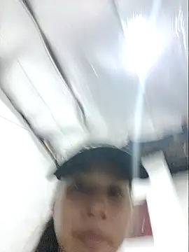 Snapshot of cutielhon chatting on September 24, 2025, 5:33 am cutielhon online show from September 24, 2025, 5:33 am