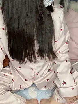 Snapshot of xx_Ojou_xx chatting on November 2, 2025, 4:42 pm xx Ojou xx online show from November 2, 2025, 4:42 pm