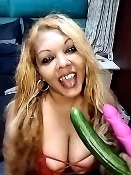 hemilynthomas2467 online show from December 17, 2025, 8:59 pm