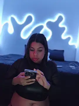 GabyMontenegro online show from March 26, 2026, 12:22 pm