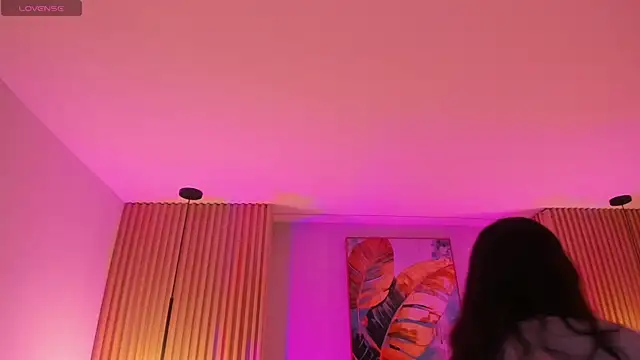 Mila Hank  online show from March 20, 2026, 12:10 pm