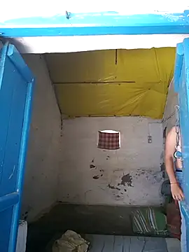 Snapshot of RockRolaxxx chatting on September 10, 2025, 5:29 am RockRolaxxx online show from September 10, 2025, 5:29 am