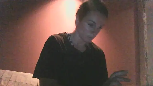 Justnani001 online show from September 18, 2025, 8:44 pm