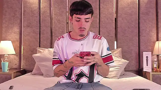 NikoStone  online show from April 14, 2026, 3:45 am