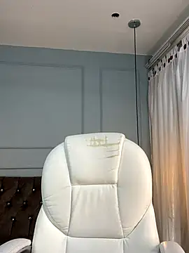 Valery kitty18 online show from December 3, 2025, 11:52 am