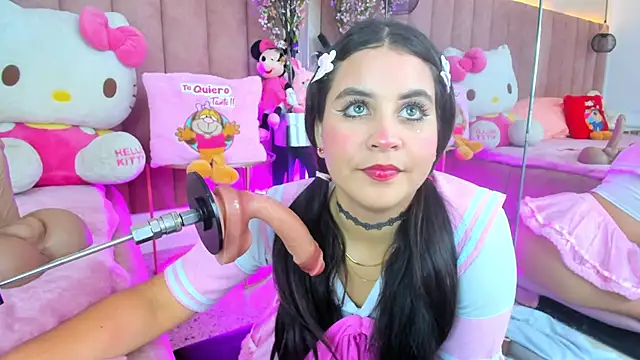 LizzyOlsen online show from November 21, 2025, 5:17 am