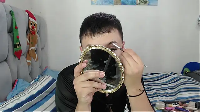 christopher Hot online show from November 27, 2025, 8:33 pm