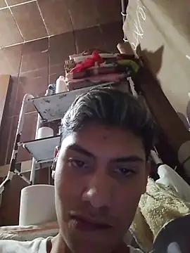 aispuro8505 online show from February 15, 2026, 8:02 am