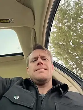 DILFiGuess11 online show from March 18, 2026, 3:15 pm