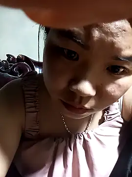 may-squirl online show from October 1, 2025, 1:39 pm