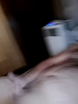 Snapshot of Bush_smusher chatting on September 18, 2025, 1:18 am Bush smusher online show from September 18, 2025, 1:18 am