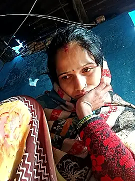 Jooli xx online show from January 13, 2026, 4:29 am