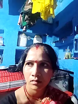 Jooli xx online show from March 11, 2026, 3:29 pm