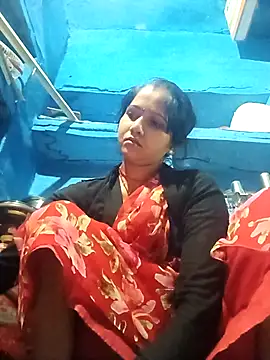 Jooli xx online show from April 4, 2026, 1:04 am