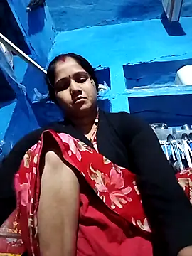 Jooli xx online show from April 17, 2026, 12:13 am