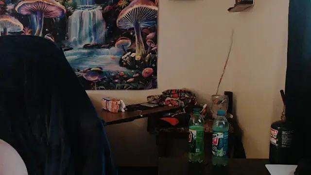 Snapshot of YoBlezz chatting on September 22, 2025, 6:54 pm YoBlezz online show from September 22, 2025, 6:54 pm