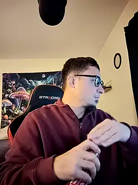 Snapshot of YoBlezz chatting on September 26, 2025, 4:27 am YoBlezz online show from September 26, 2025, 4:27 am