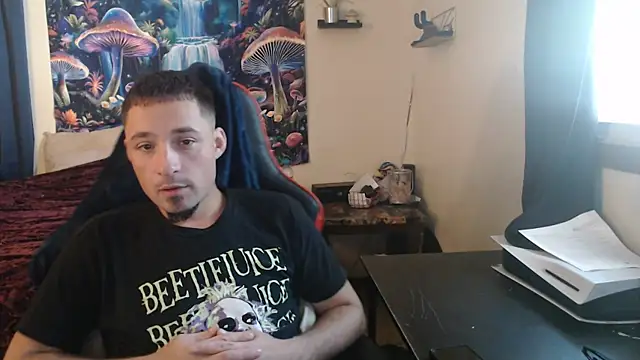 Snapshot of YoBlezz chatting on September 29, 2025, 5:51 pm YoBlezz online show from September 29, 2025, 5:51 pm