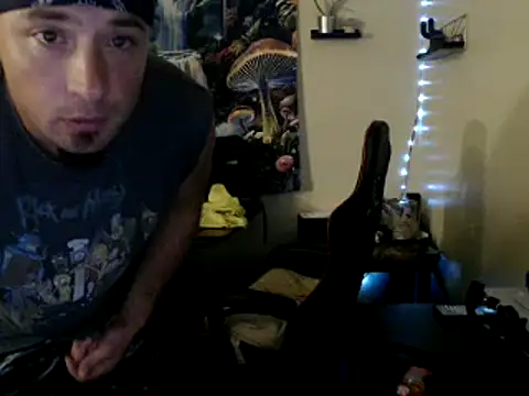 Snapshot of YoBlezz chatting on October 6, 2025, 12:19 am YoBlezz online show from October 6, 2025, 12:19 am