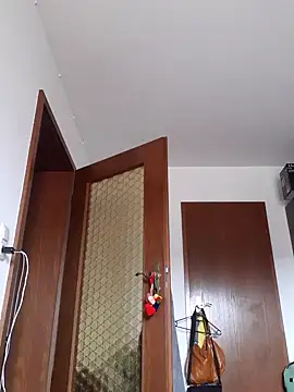 LiluLiluLilu online show from October 23, 2025, 9:19 am