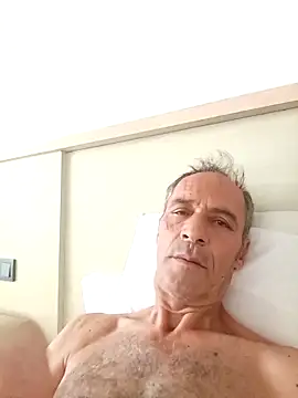 Snapshot of Meliwem12 chatting on September 15, 2025, 7:52 am Meliwem12 online show from September 15, 2025, 7:52 am