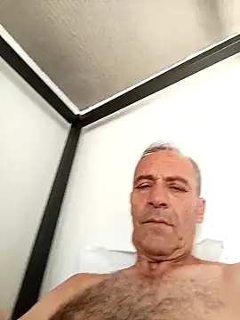 Snapshot of Meliwem12 chatting on September 22, 2025, 6:04 am Meliwem12 online show from September 22, 2025, 6:04 am