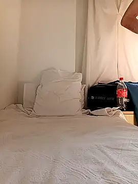 Snapshot of Meliwem12 chatting on October 19, 2025, 6:58 am Meliwem12 online show from October 19, 2025, 6:58 am