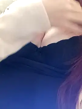 Lillyhana69 online show from May 6, 2026, 10:42 am