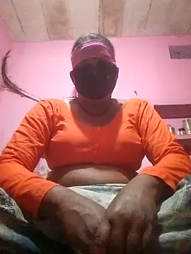 Snapshot of Ishwariya_Hatwal chatting on October 13, 2025, 1:00 pm Ishwariya Hatwal online show from October 13, 2025, 1:00 pm