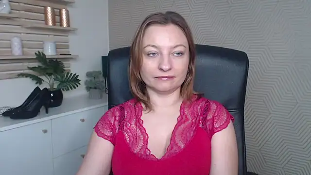 angelaSamt online show from November 28, 2025, 6:49 am