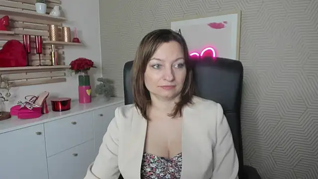 Snapshot of angelaSamt chatting on February 27, 2026, 6:24 am angelaSamt online show from February 27, 2026, 6:24 am