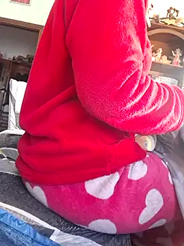 Snapshot of TigreBianca27 chatting on October 8, 2025, 2:36 pm TigreBianca27 online show from October 8, 2025, 2:36 pm