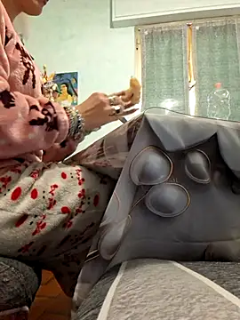 Snapshot of TigreBianca27 chatting on November 3, 2025, 10:21 pm TigreBianca27 online show from November 3, 2025, 10:21 pm