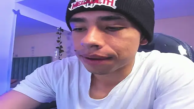 Muscle Scott online show from November 28, 2025, 12:41 pm